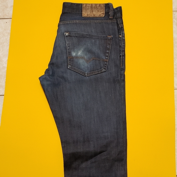 Hugo Boss - Picture 2 of 2